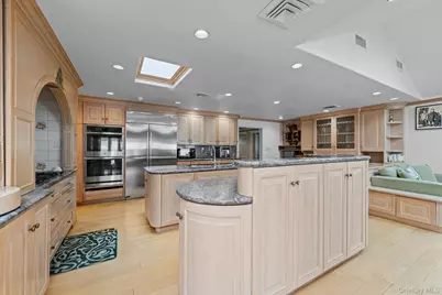 171 S Kensington Avenue, Rockville Centre, NY 11570 - Photo 14