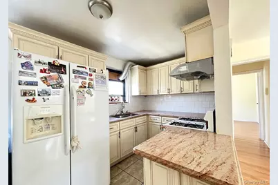 136-33 68th Drive #A, Flushing, NY 11367 - Photo 14