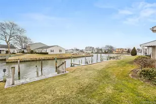 158 Harbor S, Amityville, NY 11701 - Photo 18