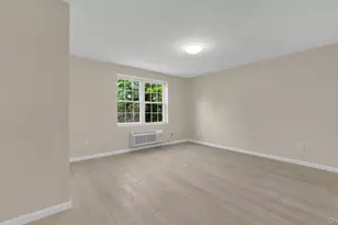 955 E 229th St, Bronx, NY 10466 - Photo 18
