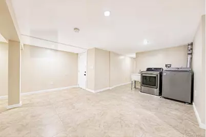 9511 92nd Street, Ozone Park, NY 11416 - Photo 32