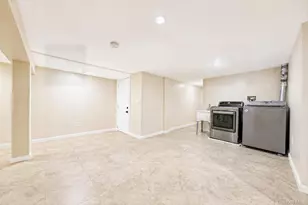 95-11 92nd St, Ozone Park, NY 11416 - Photo 32