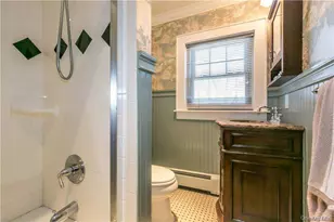 16 Union Ave, Glen Head, NY 11545 - Photo 12