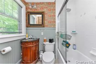 16 Union Avenue, Glen Head, NY 11545 - Photo 10