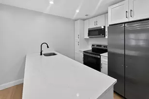 62 Manor Pl, Kingston, NY 12401 - Photo 12