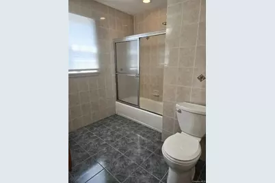 56 Linwood Road N #2nd Fl, Port Washington, NY 11050 - Photo 12