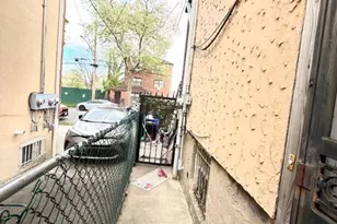 2719 Hering Ave, Bronx, NY 10469 - Photo 14