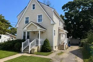 114 Leonard Ave, Freeport, NY 11520 - Photo 2