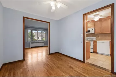 14 Po Lane, Hicksville, NY 11801 - Photo 10