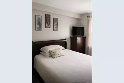 8710 149th Avenue #2H, Howard Beach, NY 11414 - Photo 4
