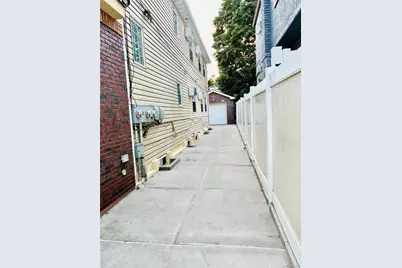 130-42 Vanwyck Exp, Ozone Park, NY 11420 - Photo 14