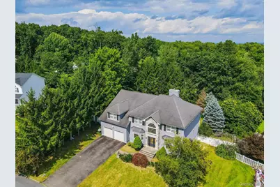 1010 Pine View, New Windsor, NY 12553 - Photo 2