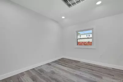 [Address not provided], Bronx, NY 10464 - Photo 16