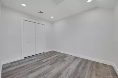 [Address not provided], Bronx, NY 10464 - Photo 14