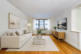 69-10 Yellowstone Blvd, Forest Hills, NY 11375 - Photo 12