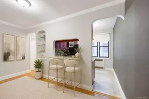 69-10 Yellowstone Blvd, Forest Hills, NY 11375 - Photo 20