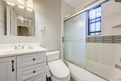 69-10 Yellowstone Boulevard #207, Forest Hills, NY 11375 - Photo 30