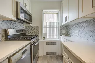 76-35 113th St, Forest Hills, NY 11375 - Photo 16
