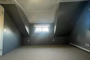 11 Ida Ave, Hicksville, NY 11801 - Photo 10