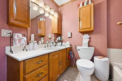 227 Sycamore Street, West Hempstead, NY 11552 - Photo 20