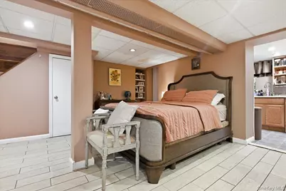 227 Sycamore Street, West Hempstead, NY 11552 - Photo 24