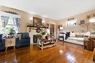 227 Sycamore Street, West Hempstead, NY 11552 - Photo 6