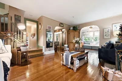 227 Sycamore Street, West Hempstead, NY 11552 - Photo 4