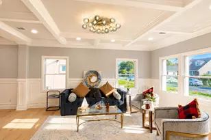 16 Fountain St, Hicksville, NY 11801 - Photo 4