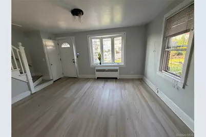 228 Roberts Avenue, Yonkers, NY 10703 - Photo 4