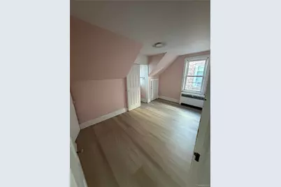228 Roberts Avenue, Yonkers, NY 10703 - Photo 8