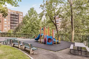 80 Knolls Crescent, Bronx, NY 10463 - Photo 26