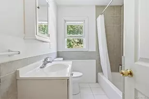 153 Huntington Crossway, Bridgehampton, NY 11932 - Photo 10