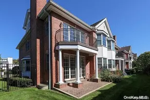 4 A Nassau Dr, Great Neck, NY 11021 - Photo 4
