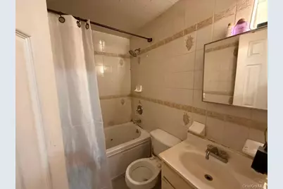 9214 168th Place, Jamaica, NY 11433 - Photo 14