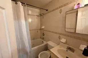 92-14 168th Pl, Jamaica, NY 11433 - Photo 14