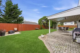 245 Seaford Ave, Massapequa, NY 11758 - Photo 28