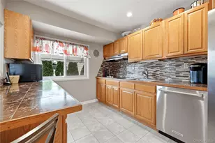 245 Seaford Ave, Massapequa, NY 11758 - Photo 16