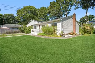 15 Parkwood Dr, Mastic Beach, NY 11951 - Photo 2