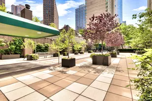 345 E 93rd St, New York, NY 10128 - Photo 28