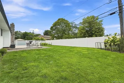 24 Alma Street, Sayville, NY 11782 - Photo 32