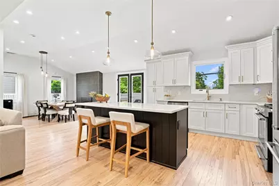 24 Alma Street, Sayville, NY 11782 - Photo 4