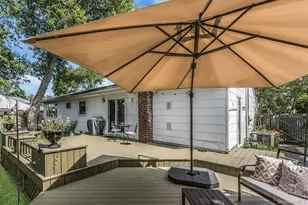 8 Baymens Ct, Sayville, NY 11782 - Photo 20