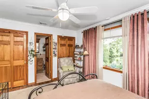 8 Baymens Ct, Sayville, NY 11782 - Photo 14
