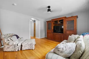 50 Washburn St, Lake Grove, NY 11755 - Photo 12