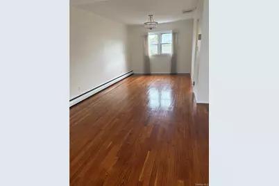 76 Robby Lane, Manhasset Hills, NY 11040 - Photo 6
