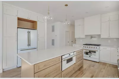 35 Cotton, Levittown, NY 11756 - Photo 14