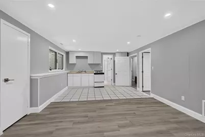 11 Penguin Lane, Commack, NY 11725 - Photo 24