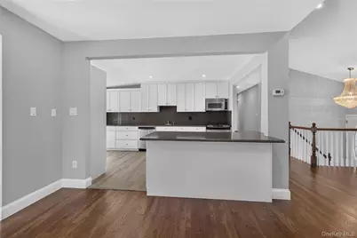 11 Penguin Lane, Commack, NY 11725 - Photo 10