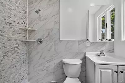 11 Penguin Lane, Commack, NY 11725 - Photo 22