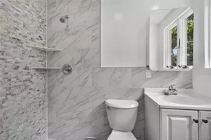 11 Penguin Ln, Commack, NY 11725 - Photo 22